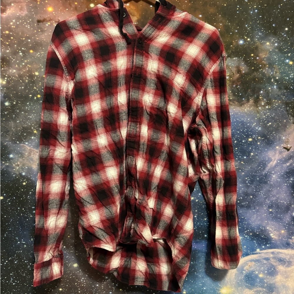 American Eagle Outfitters Red and Black Casual Button Down Shirt